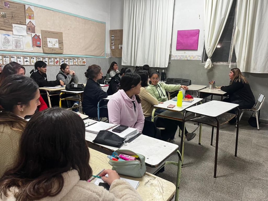 CHARLA SOBRE PRÁCTICAS EN EL ÁREA DE RECURSOS&nbsp;HUMANOS