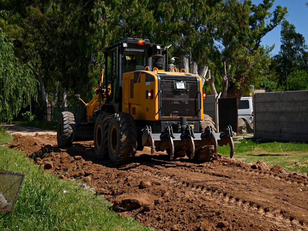 SAN VICENTE: MÁS OBRAS EN LOS BARRIOS, MEJORA VIAL Y&nbsp;SANEAMIENTO