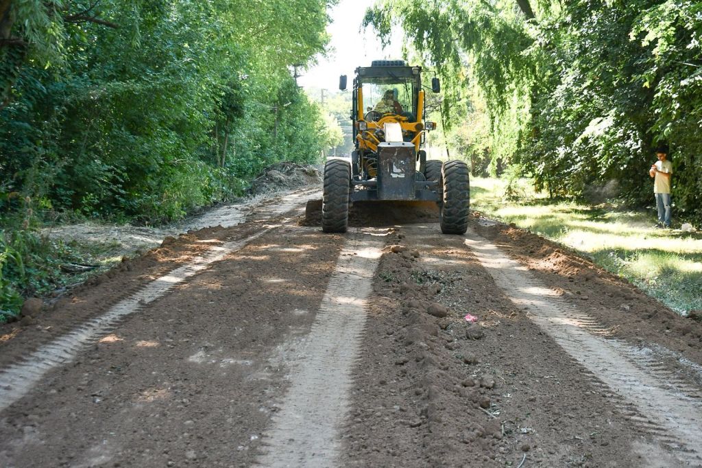 SAN VICENTE: SERVICIOS PÚBLICOS AVANZA CON TRABAJOS INTEGRALES PARA MEJORAR CALLES Y DESAGÜES