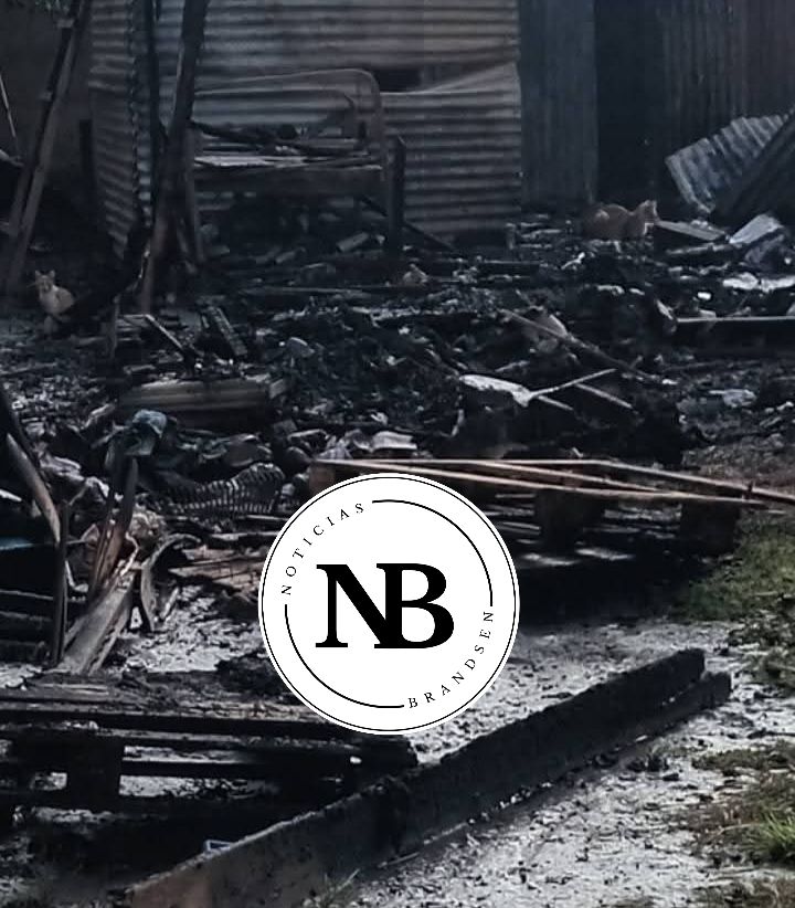 LO PERDIERON TODO EN UN INCENDIO Y AMIGOS Y FAMILIARES PIDEN LA SOLIDARIDAD DE LA&nbsp;COMUNIDAD