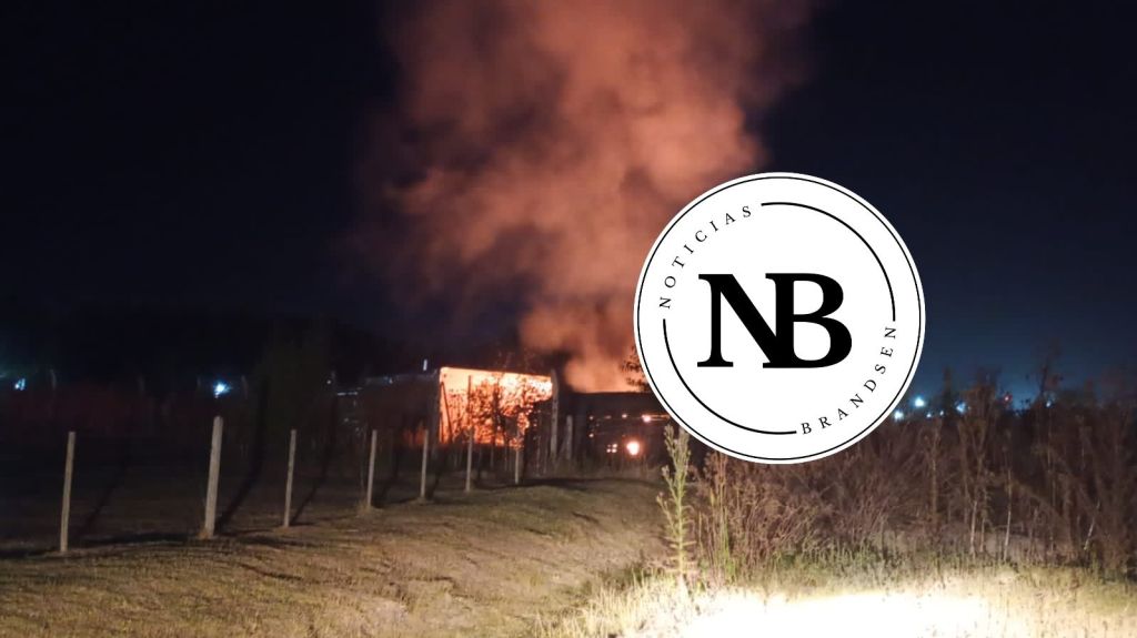 QUEMAN RAMAS Y HAY VECINOS&nbsp;PREOCUPADOS