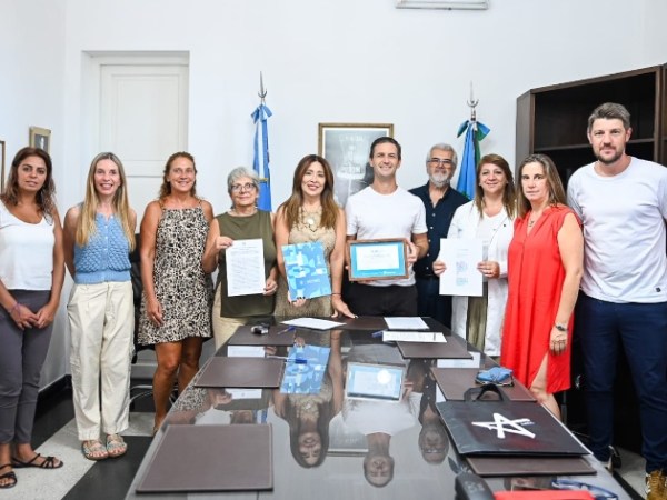 SAN VICENTE FIRMÓ UN CONVENIO PARA FORTALECER LA DONACIÓN Y SE INCORPORÓ LA ESTRATEGIA «MUNICIPIO&nbsp;DONANTE»