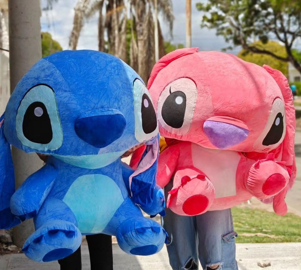 «VINO EL PADRE DE UNA DE LAS CHICAS Y ME PAGARON EL PELUCHE»