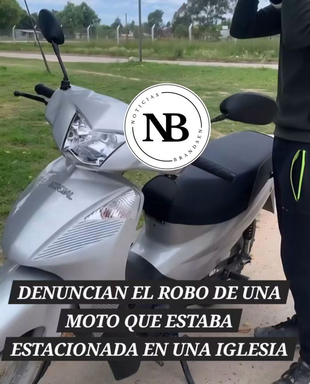 DENUNCIAN EL ROBO DE UNA MOTO EN BARRIO LOS AROMOS