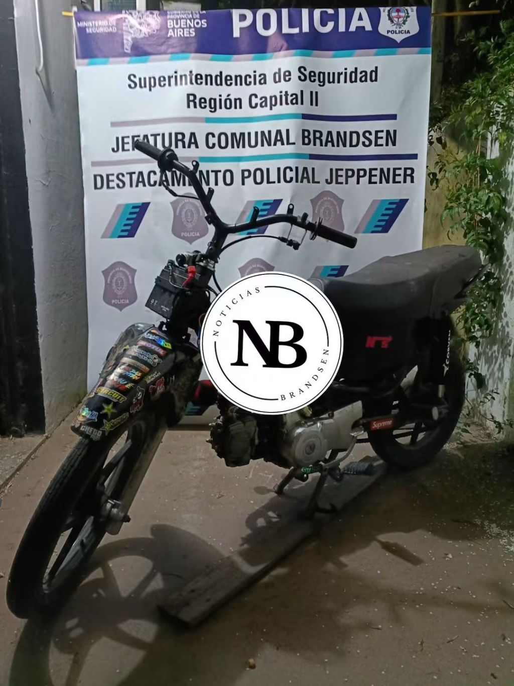 CONDUCÍA SU MOTO SIN LICENCIA, SIN CASCO, SIN SEGURO Y SIN&nbsp;PATENTE