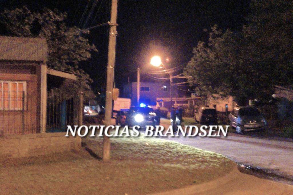 PERSECUCIÓN Y DETENCIÓN: INTENTÓ HUIR DE LA POLICÍA, LOS AMENAZÓ CON UN ARMA Y FUE APREHENDIDO EN LAS&nbsp;MANDARINAS​